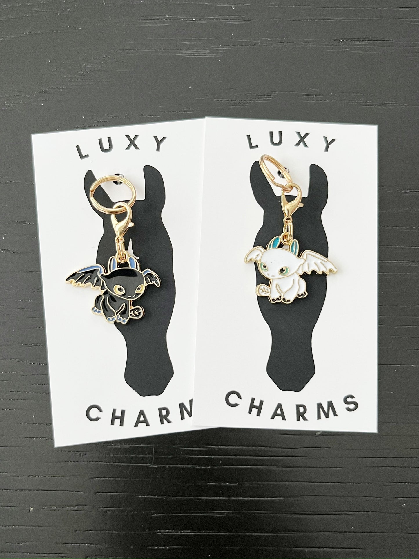 Toothless or Fury (How to Train Your Dragon) Night Fury