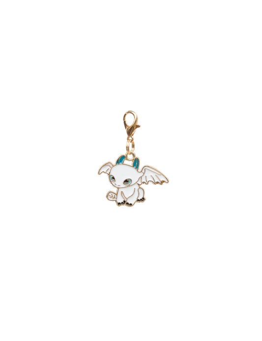 Toothless or Fury (How to Train Your Dragon) Night Fury